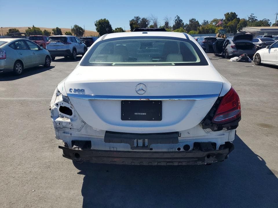 2017 MERCEDES-BENZ C 300 6
