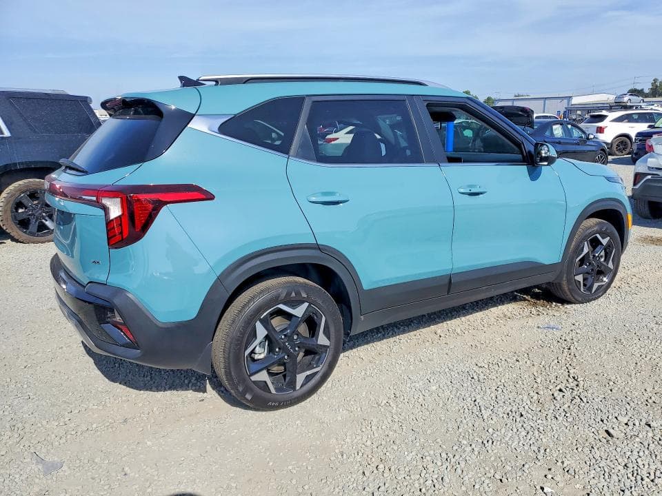 2025 KIA SELTOS EX 3