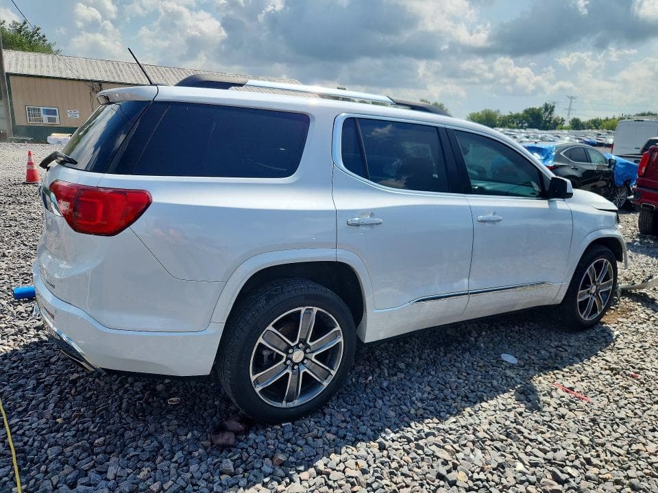 2019 GMC ACADIA DENALI 3