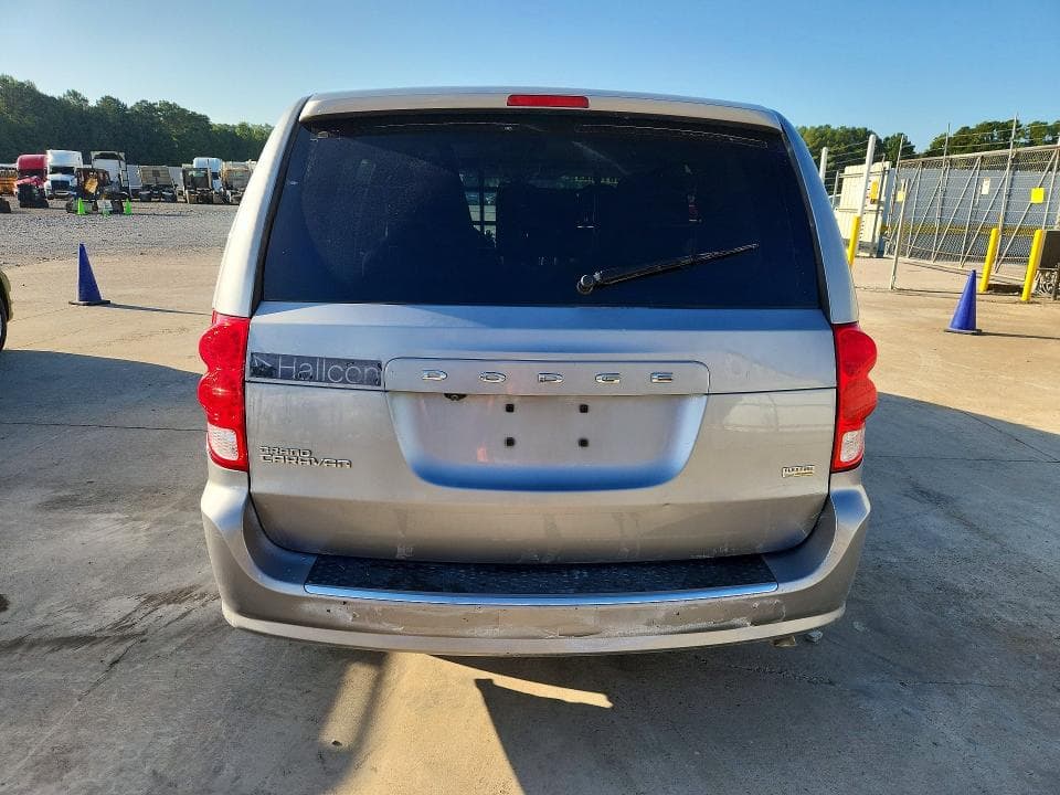 2019 DODGE GRAND CARAVAN SE 6