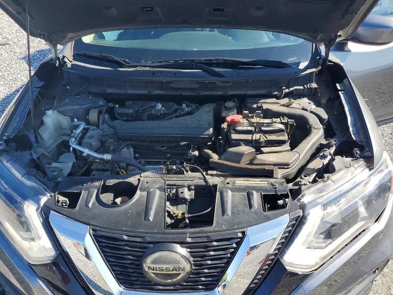 2018 NISSAN ROGUE S 11