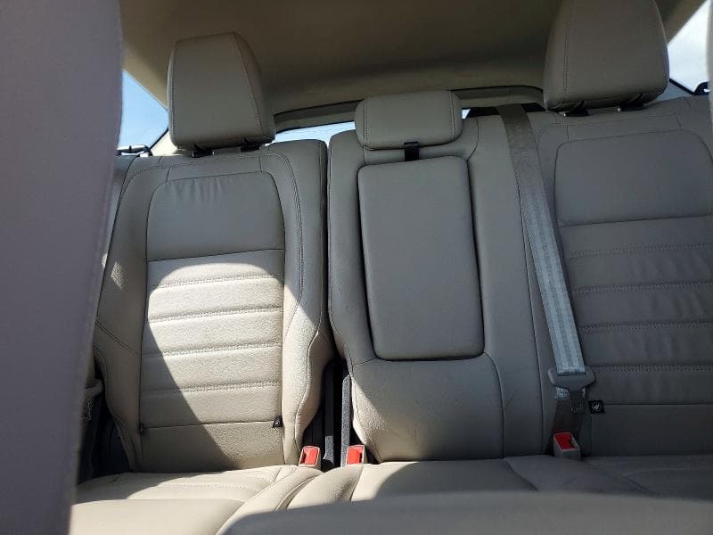 2018 FORD ESCAPE SEL 10