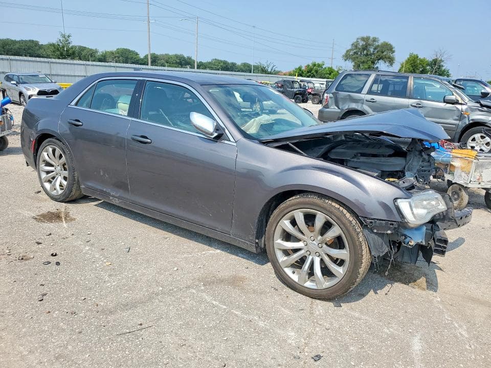 2019 CHRYSLER 300 TOURING 4