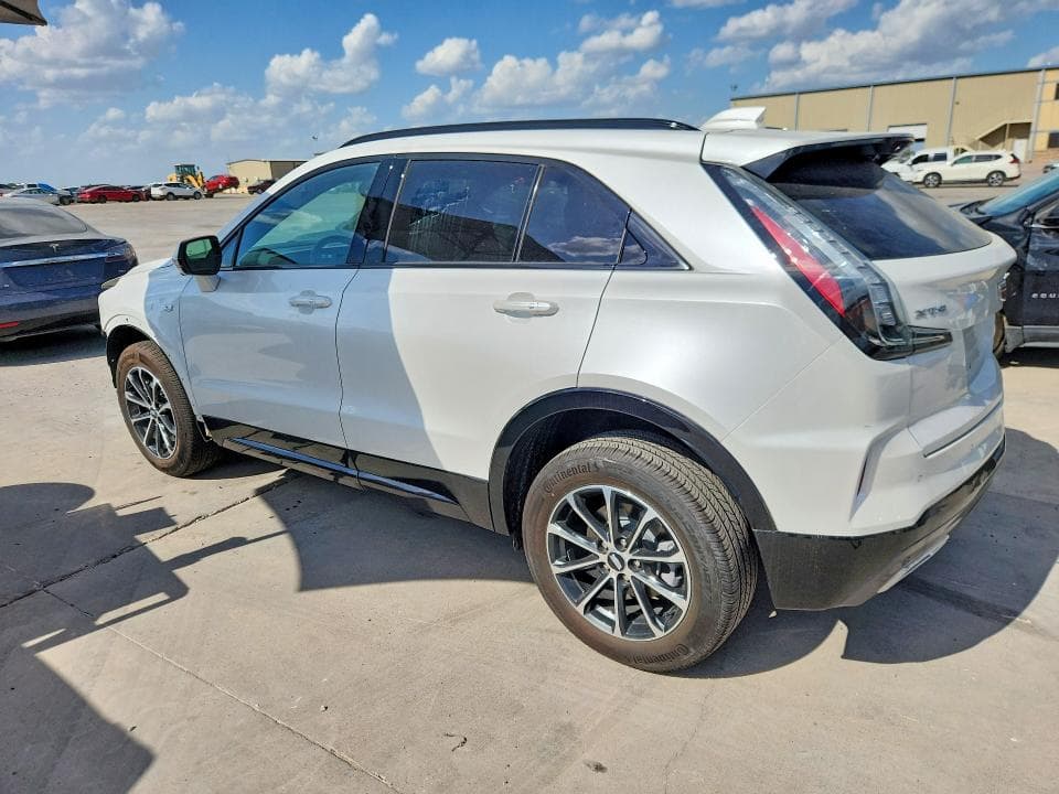 2025 CADILLAC XT4 SPORT 2