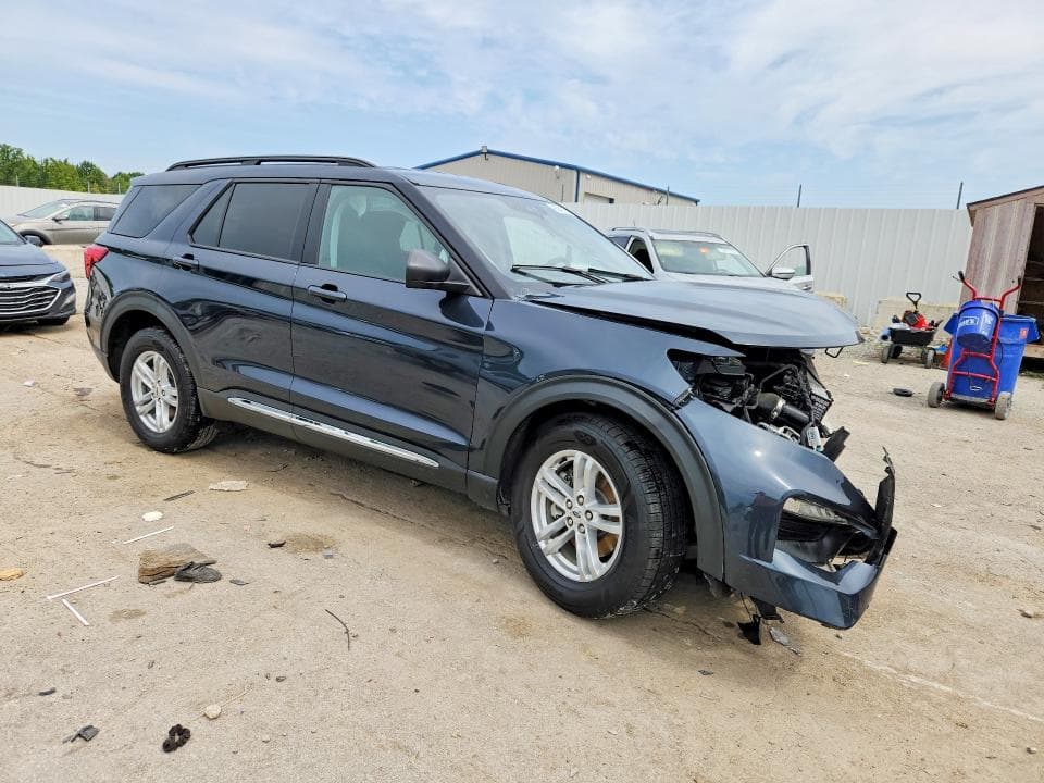 2022 FORD EXPLORER XLT 4