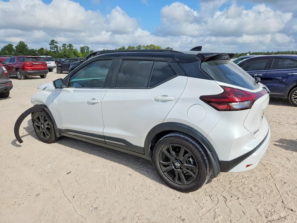 2021 NISSAN KICKS SR 2
