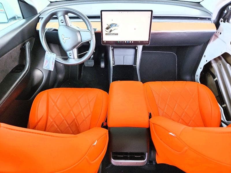 2021 TESLA MODEL Y 8