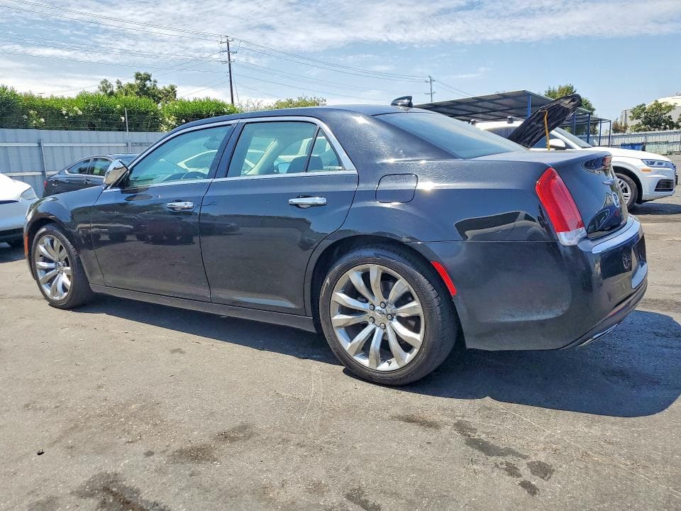 2017 CHRYSLER 300C 2