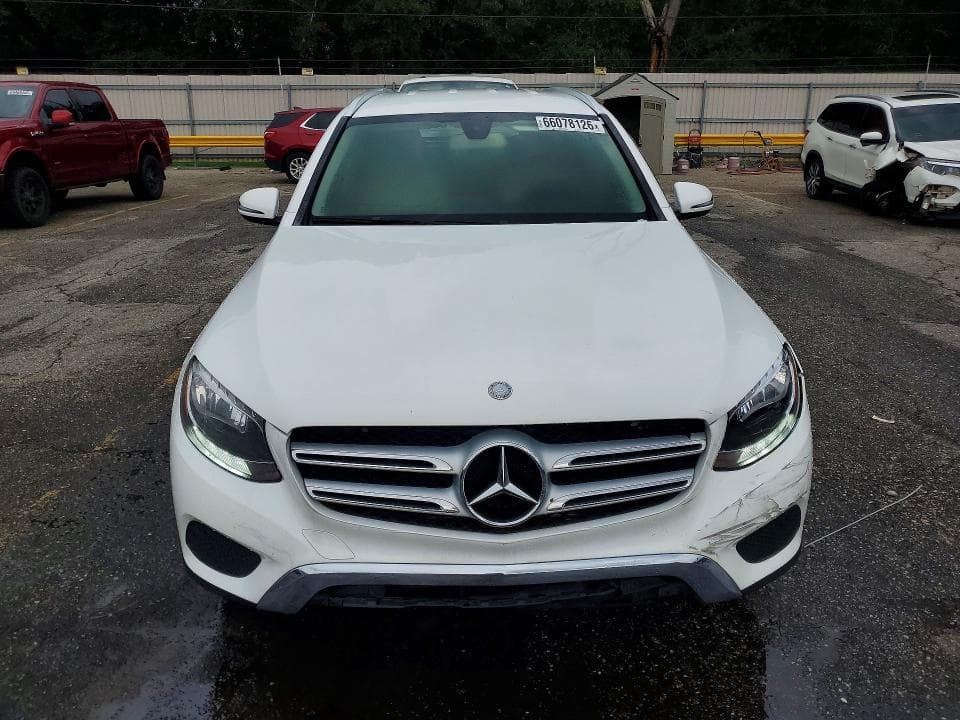 2017 MERCEDES-BENZ GLC 300 5