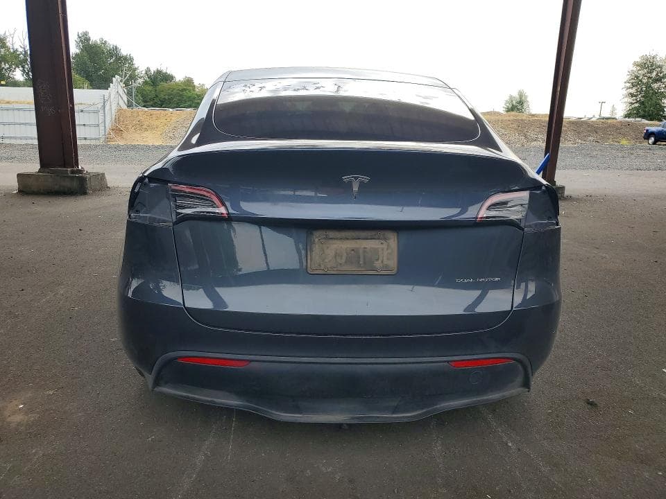 2023 TESLA MODEL Y 6