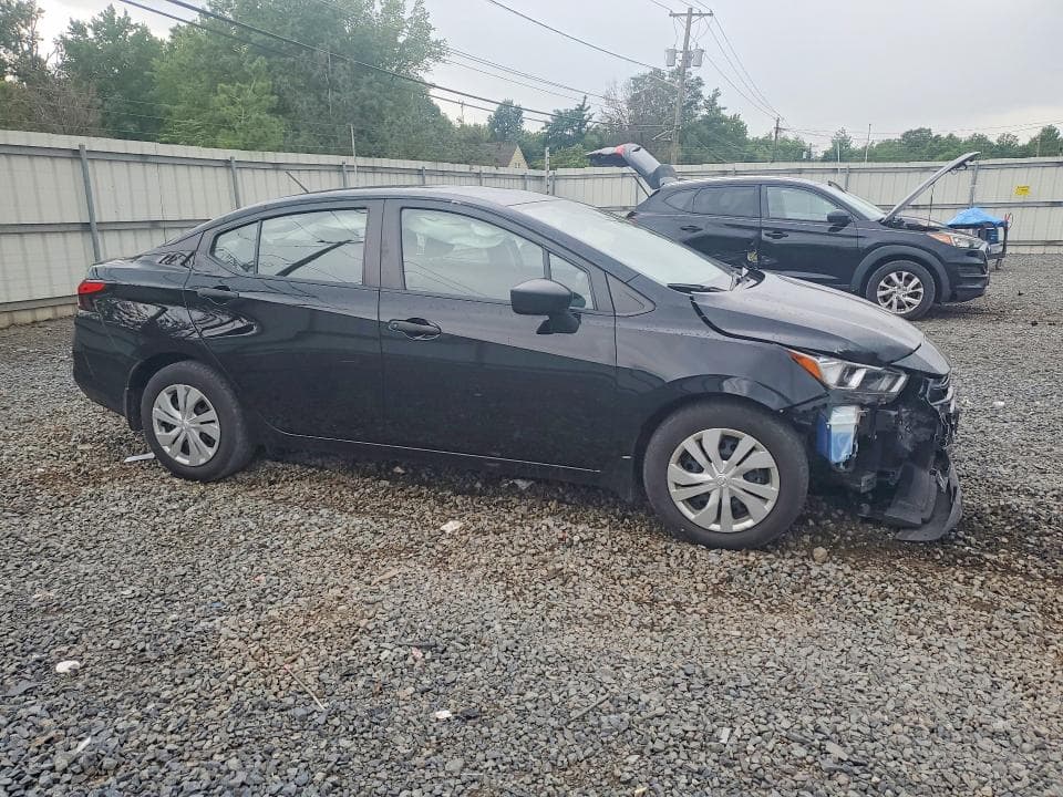 2023 NISSAN VERSA S 4