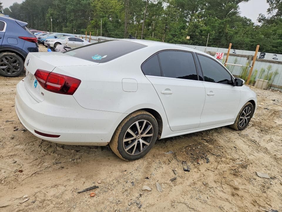 2017 VOLKSWAGEN JETTA SE 3
