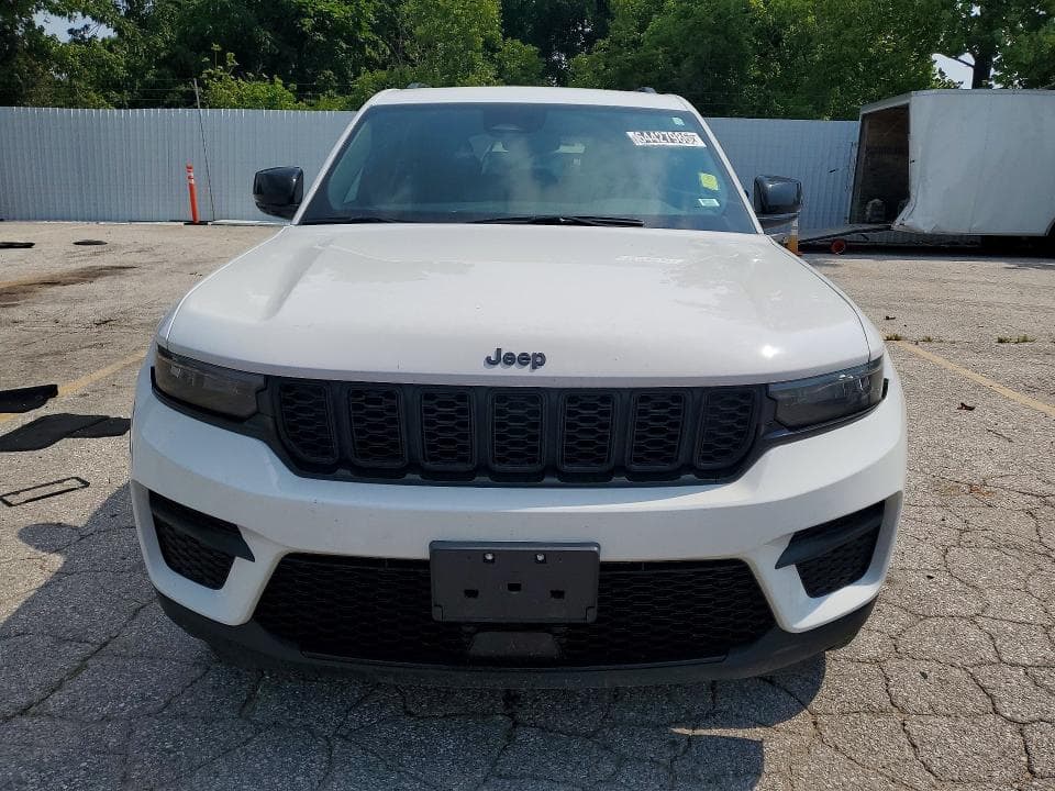 2022 JEEP GRAND CHEROKEE LAREDO 5