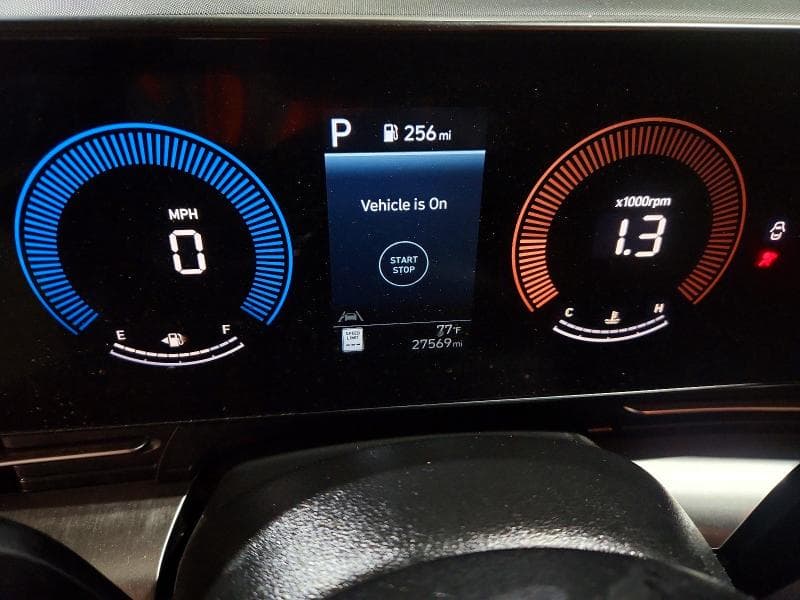 2025 HYUNDAI KONA SEL 9