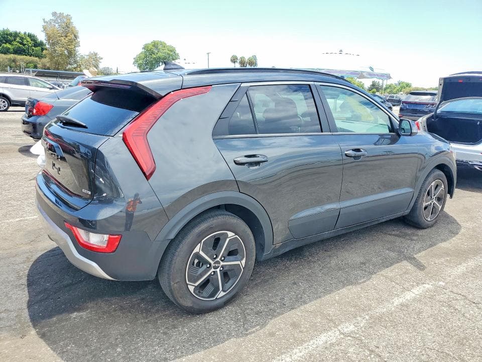 2023 KIA NIRO EX 3