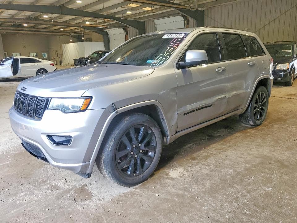2019 JEEP GRAND CHEROKEE LAREDO - 1