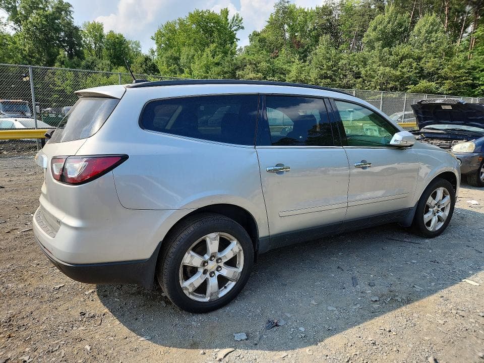 2017 CHEVROLET TRAVERSE LT 3