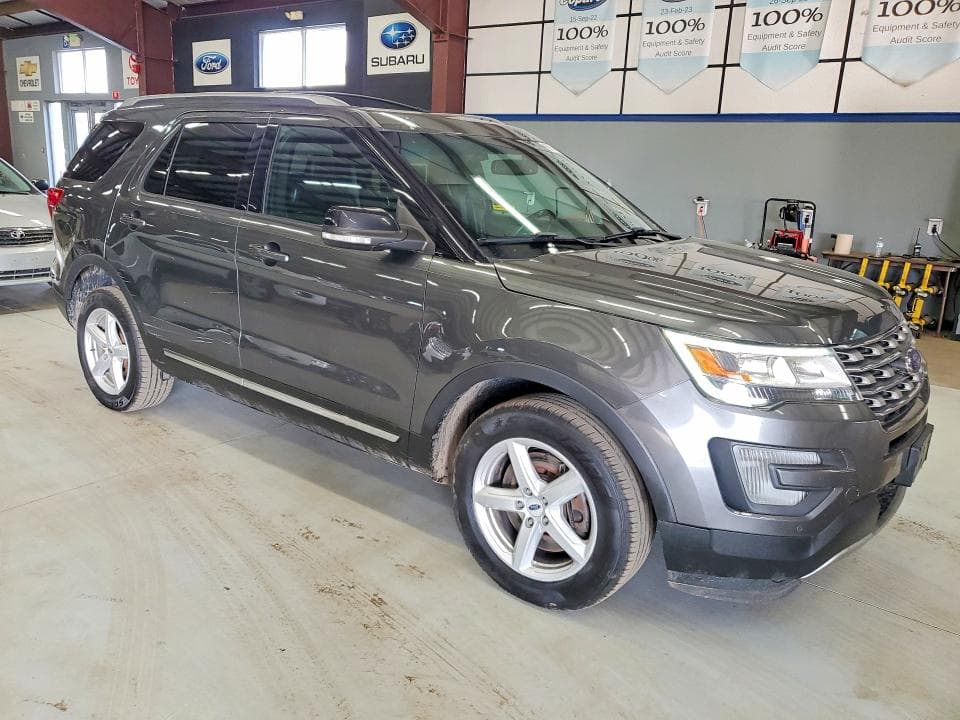 2017 FORD EXPLORER XLT 4