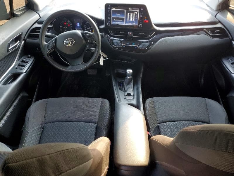 2021 TOYOTA C-HR LE 8