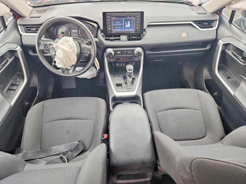 2021 TOYOTA RAV4 LE 8