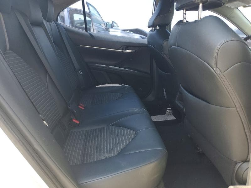 2019 TOYOTA CAMRY SE 10