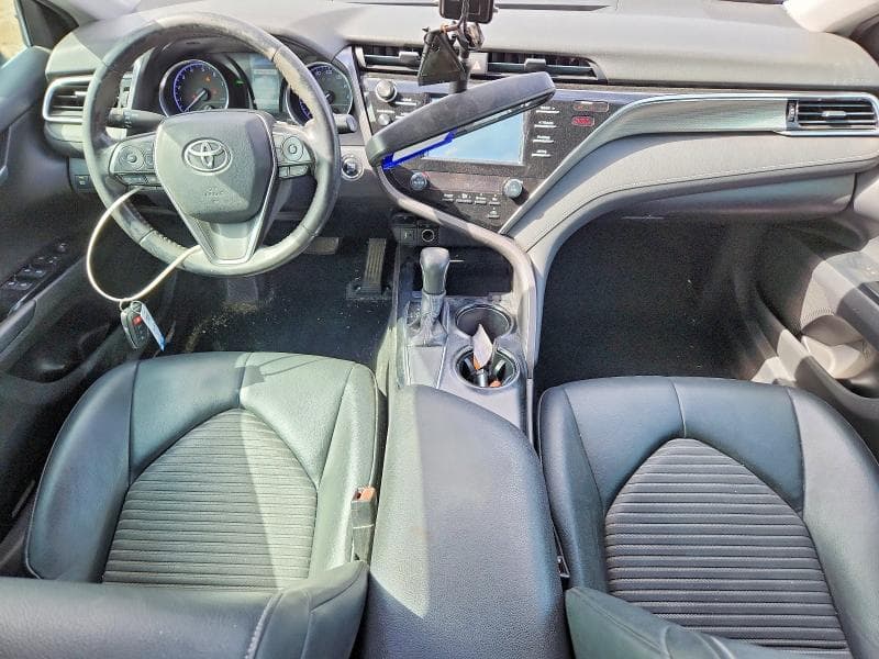 2018 TOYOTA CAMRY SE 8
