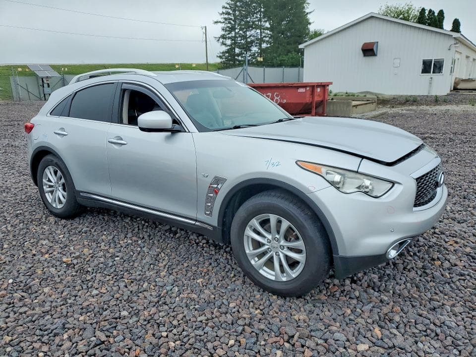 2017 INFINITI QX70 BASE 4