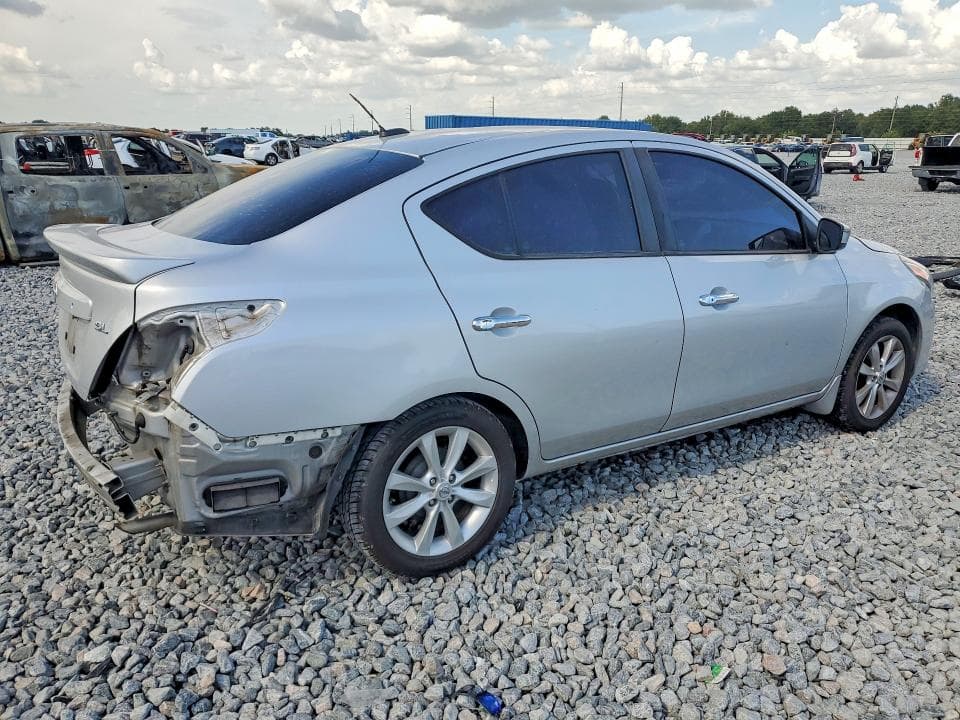 2017 NISSAN VERSA 1.6 SL 3