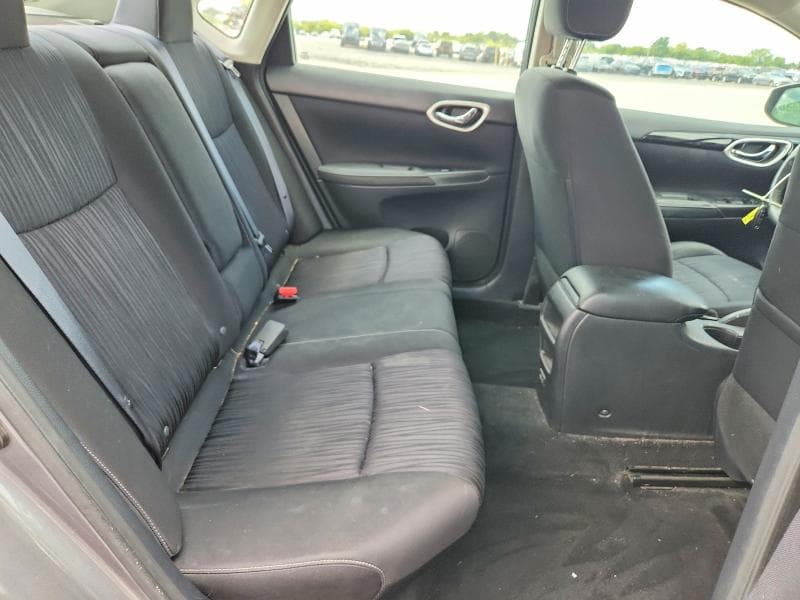 2019 NISSAN SENTRA SV 10