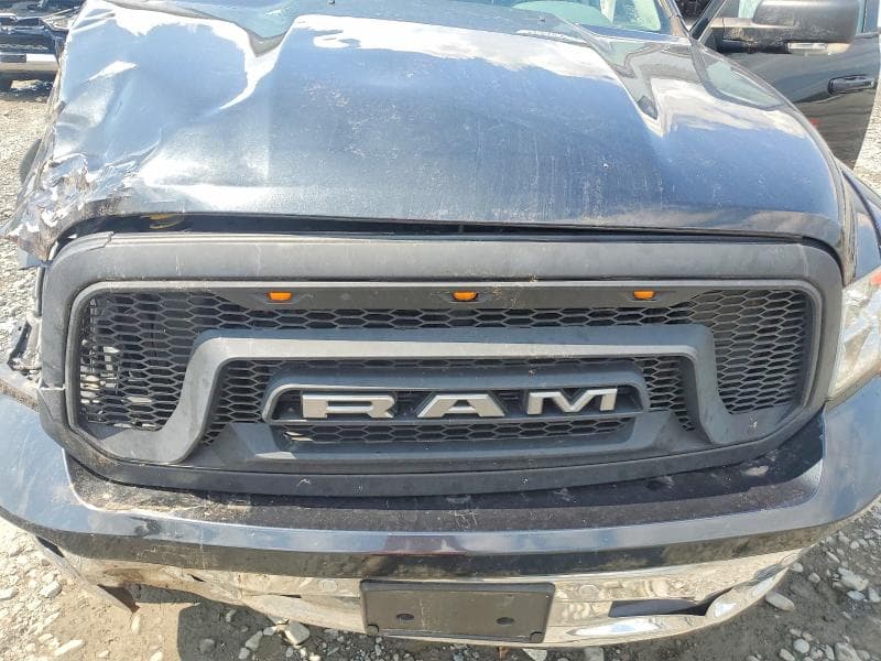 2019 RAM 1500 CLASSIC SLT 11