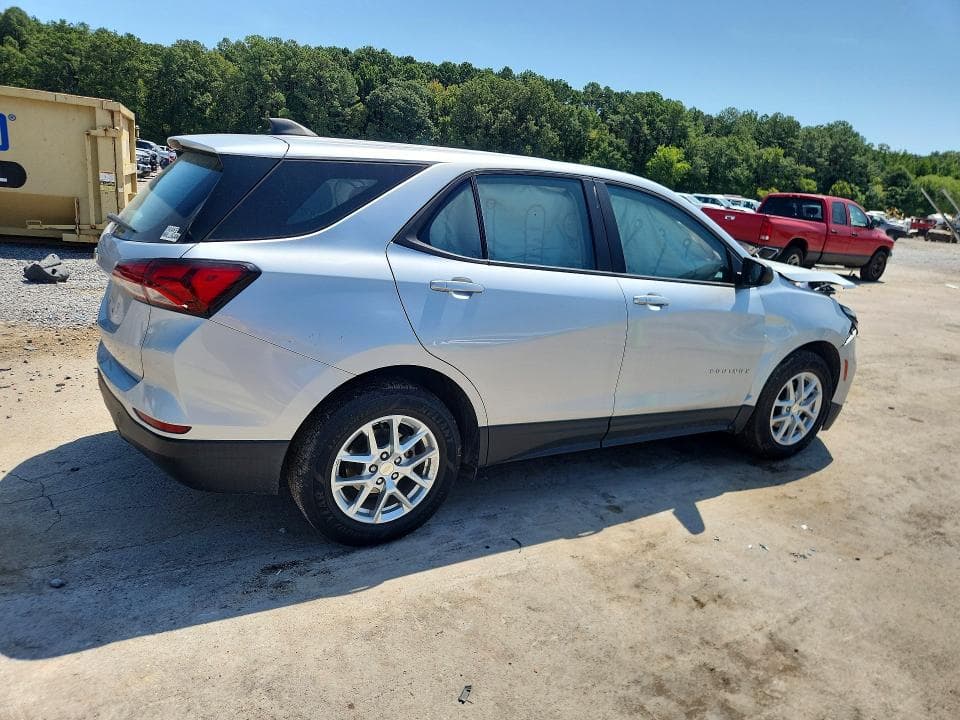 2022 CHEVROLET EQUINOX LS 3