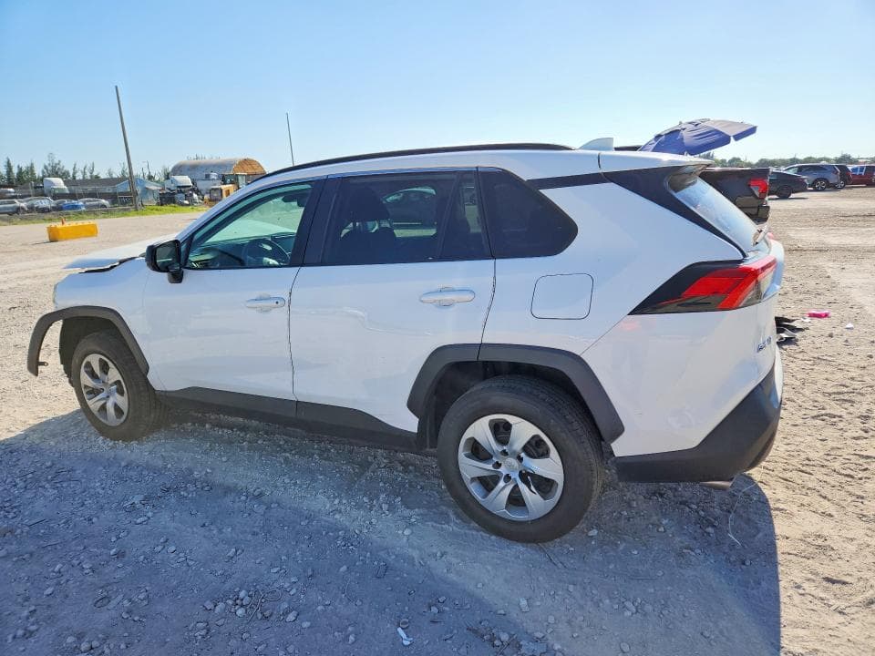 2021 TOYOTA RAV4 LE 2