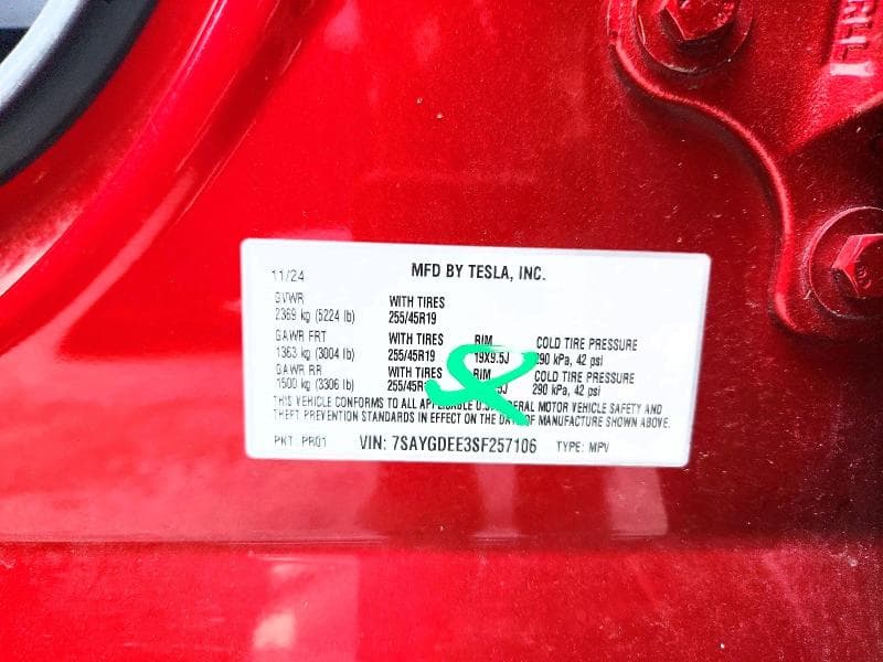 2025 TESLA MODEL Y 13