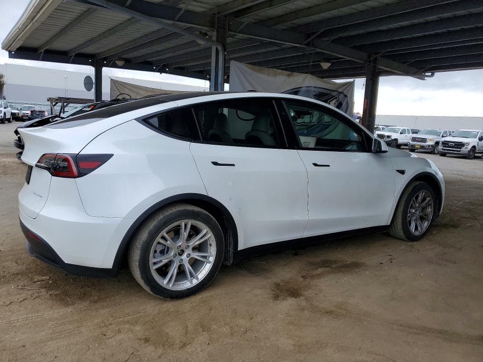 2023 TESLA MODEL Y 3