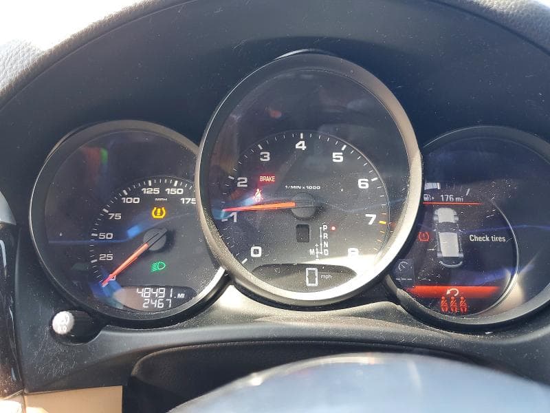 2021 PORSCHE MACAN 9