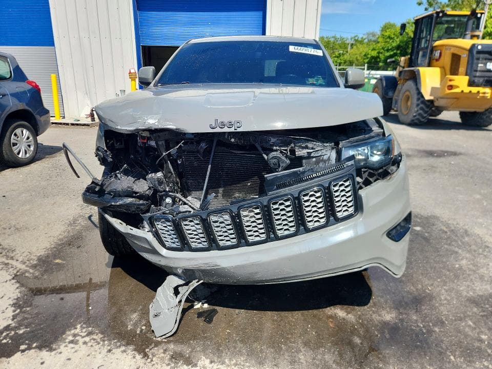 2020 JEEP GRAND CHEROKEE LAREDO 5