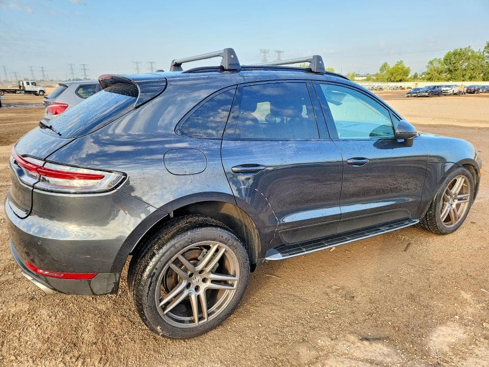 2019 PORSCHE MACAN S 3