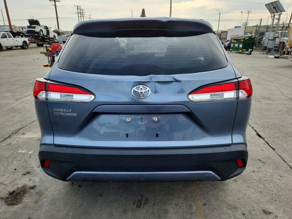 2022 TOYOTA COROLLA CROSS L 6