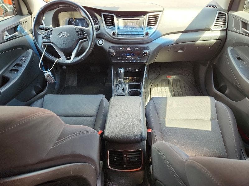 2017 HYUNDAI TUCSON VALUE 8