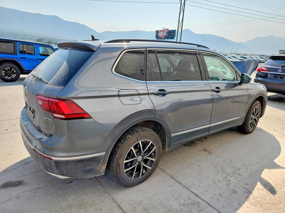 2021 VOLKSWAGEN TIGUAN SE 3