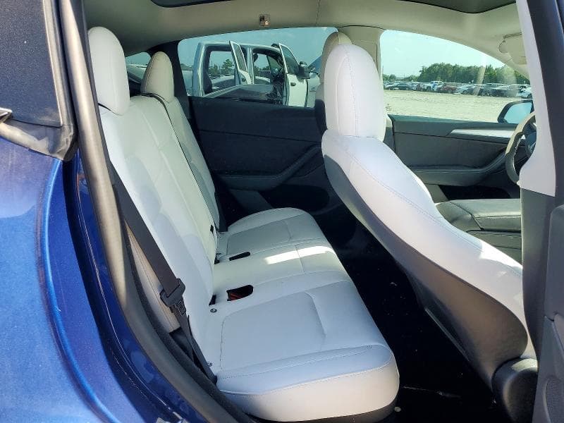 2023 TESLA MODEL Y 10