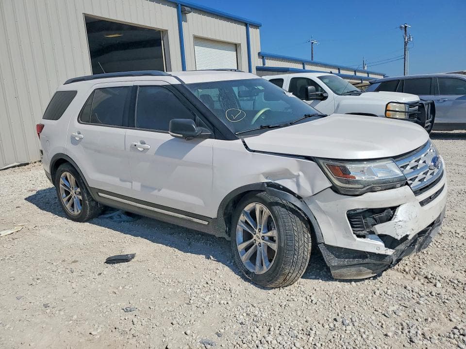 2019 FORD EXPLORER XLT 4