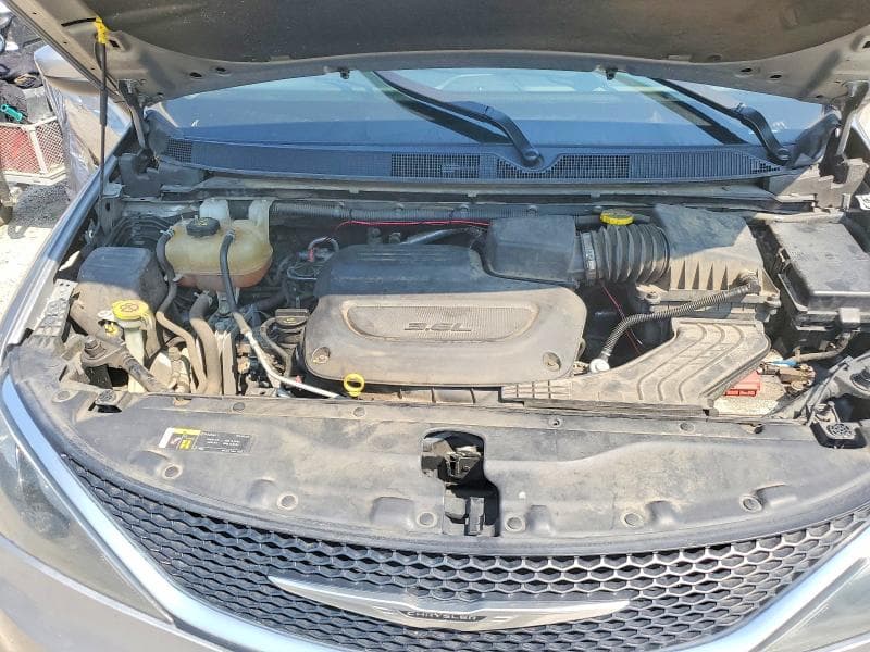 2021 CHRYSLER VOYAGER LXI 12