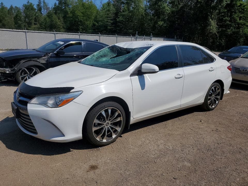 2017 TOYOTA CAMRY LE - 1