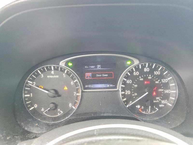 2017 NISSAN PATHFINDER SL 9
