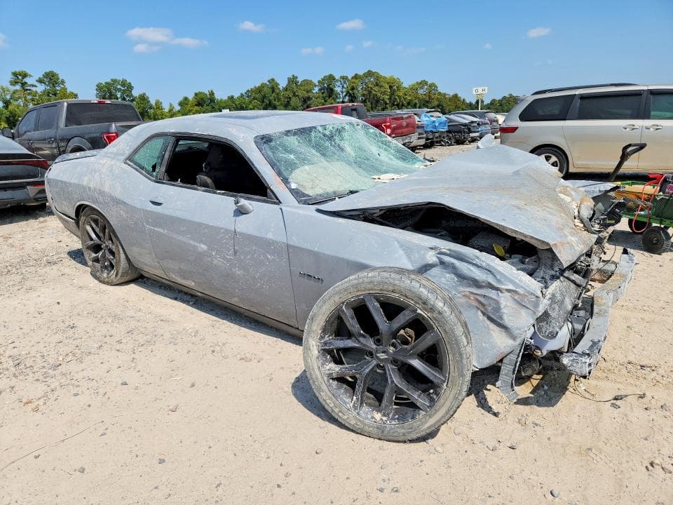 2022 DODGE CHALLENGER R/T 4