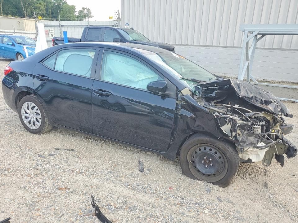 2018 TOYOTA COROLLA LE 4
