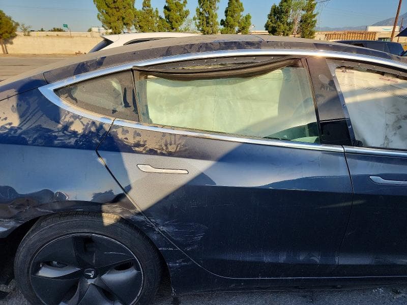 2018 TESLA MODEL 3 10