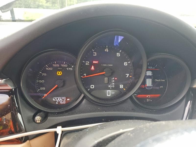 2020 PORSCHE MACAN 9