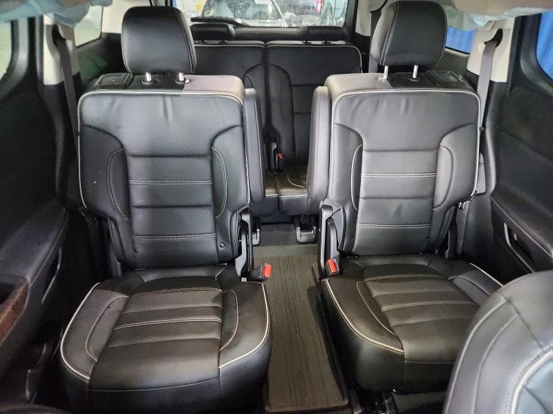 2023 GMC ACADIA DENALI 10